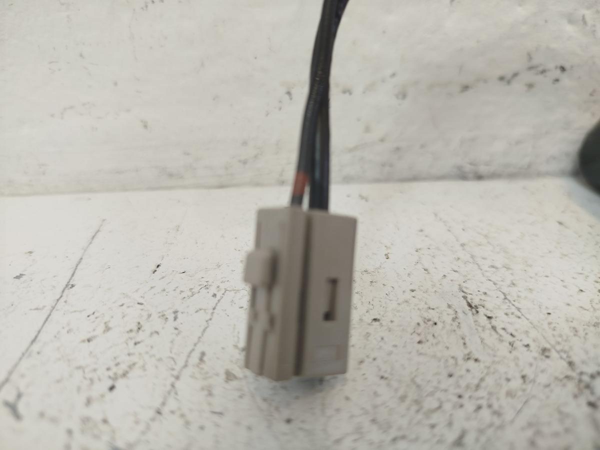Mitsubishi Colt Z30 Antennenfuss Dachantenne ohne Dichtung Stecker vergleichen