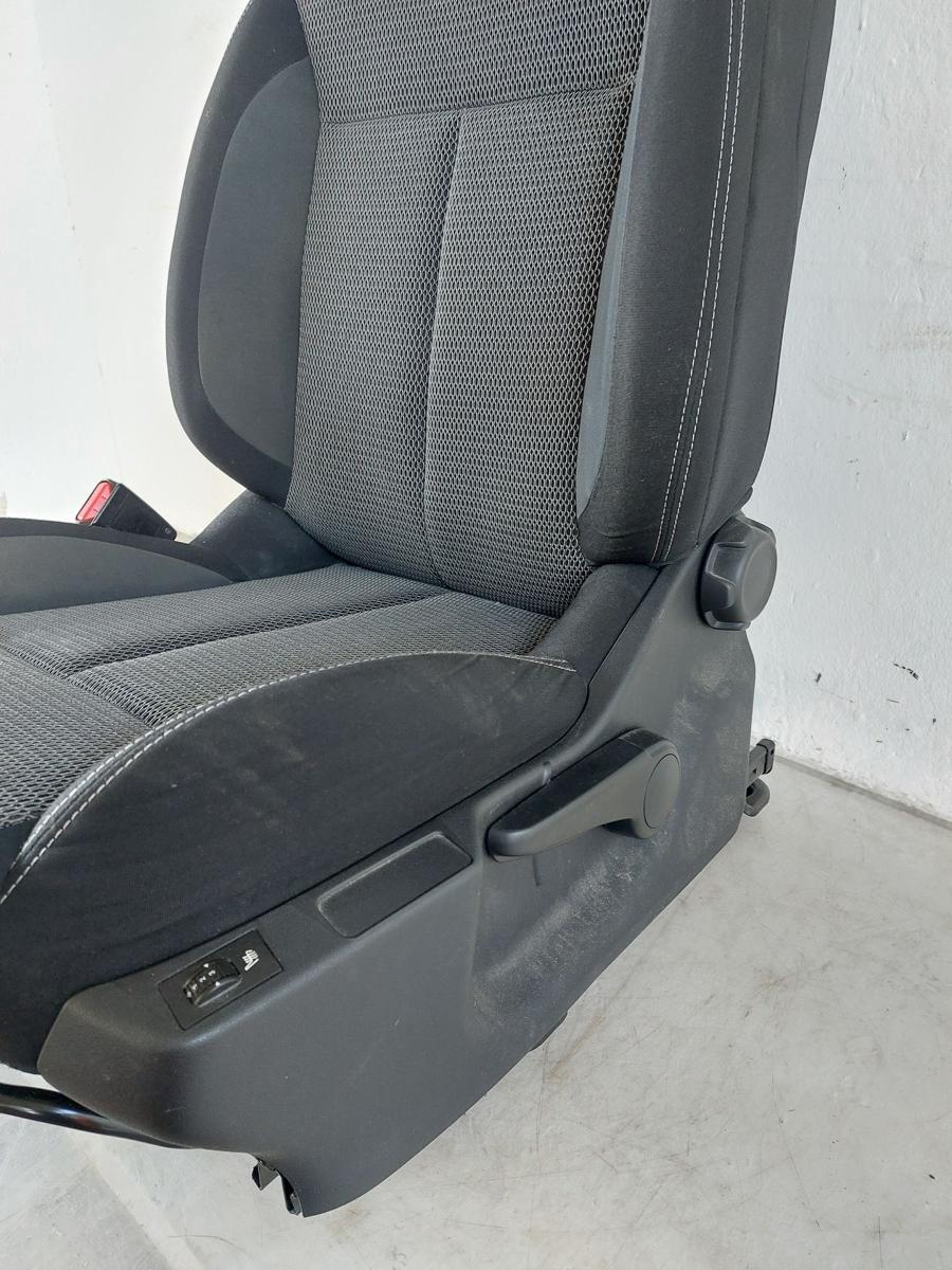 Citroen C4 II Typ N Sitz vorn links Fahrersitz Stoff mit Heizung Autositz OEM