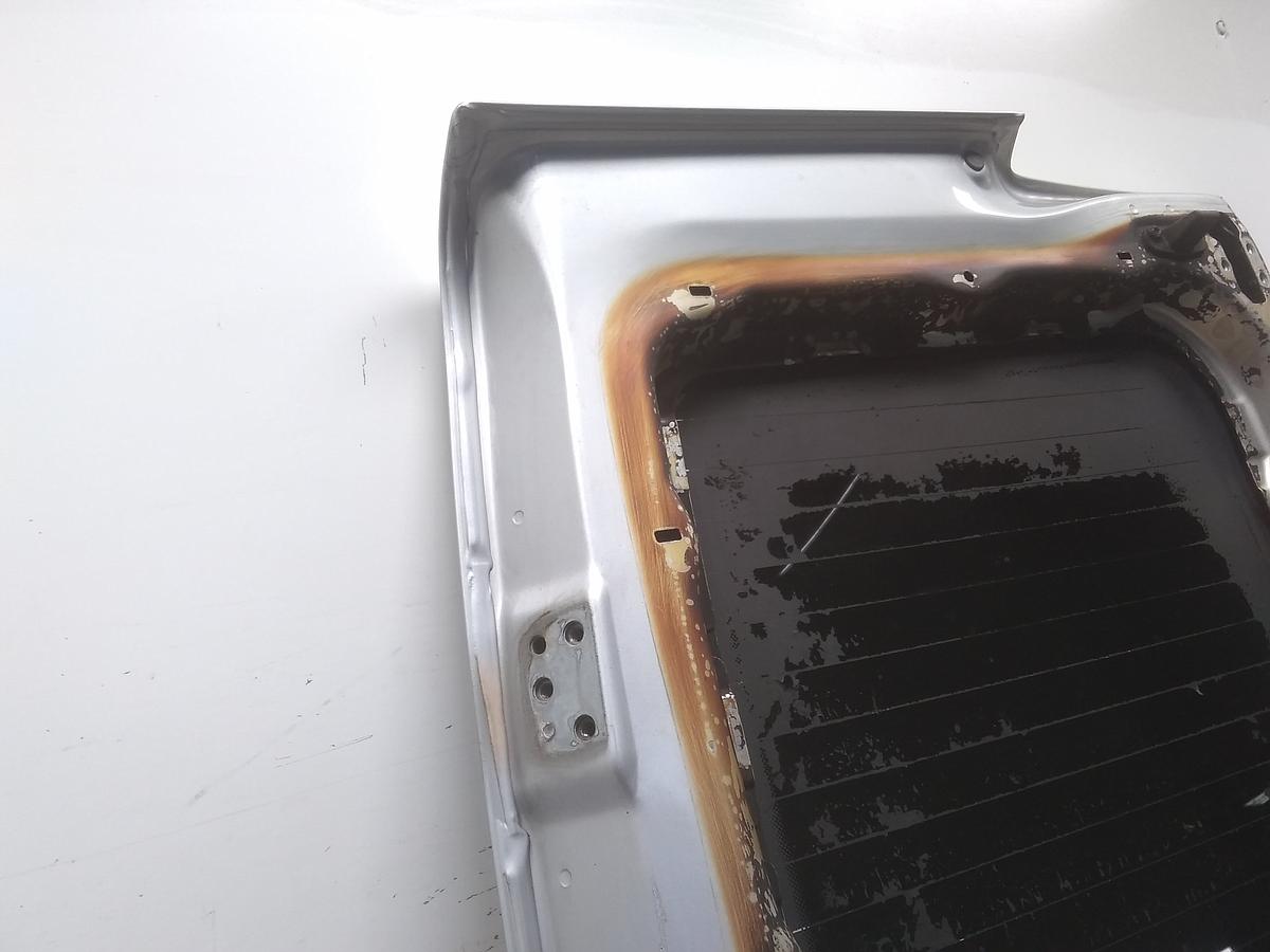 Mercedes Vito 639 Heckfl&uuml;gelt&uuml;r Heckt&uuml;r rechts ! Brandschaden ! Bj.2007