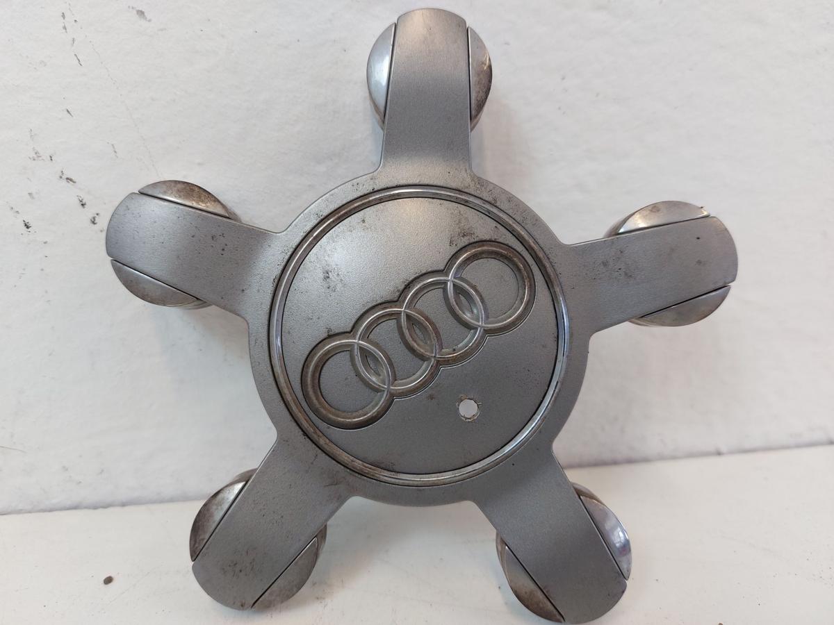 Audi A3 8V Sportback Nabelkappe Radbolzenabdeckung Alufelge 17 Zoll OEM