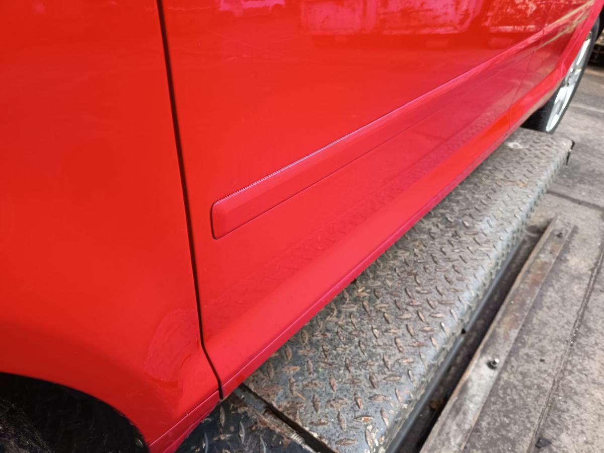 Audi A3 8PA original T&uuml;r vorn links Fahrer Y3J Brillantrot Bj 2005