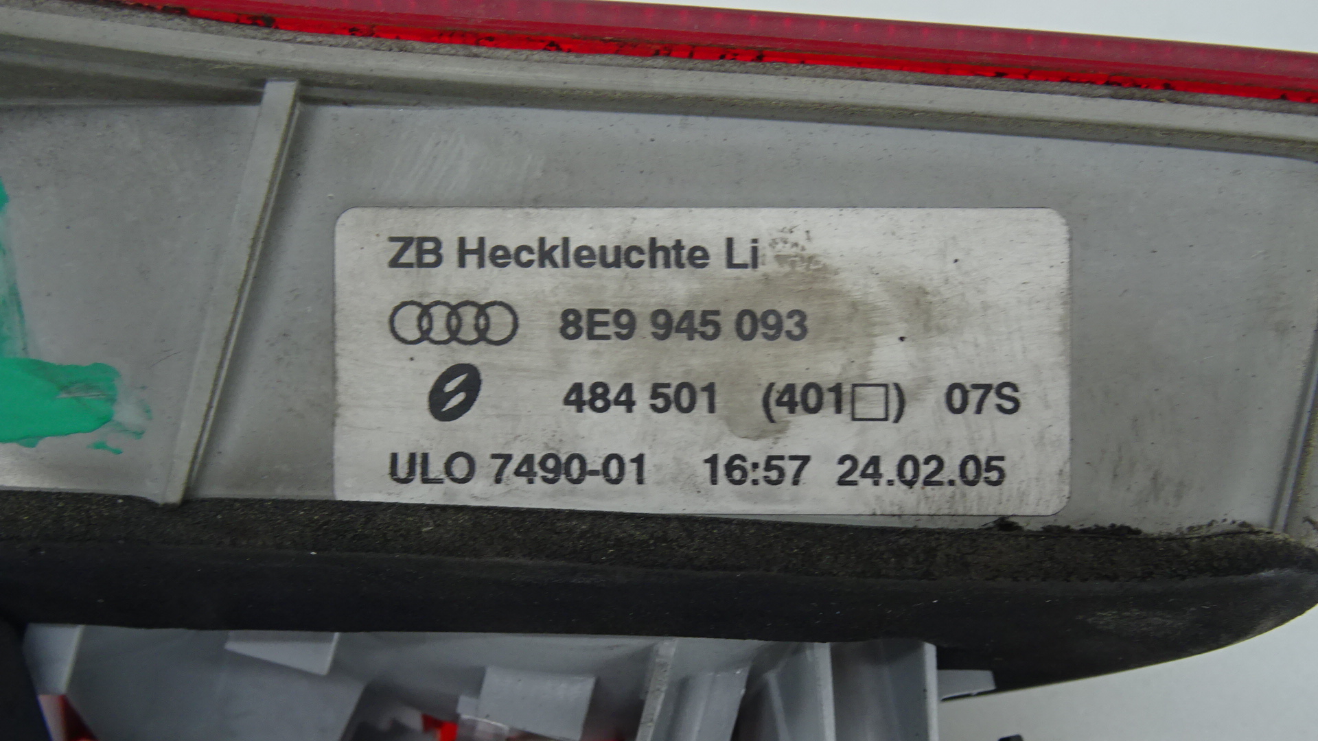 Audi A4 8E Avant Bj2005 Rückleuchte Rücklicht innen links 8E9945093 749001