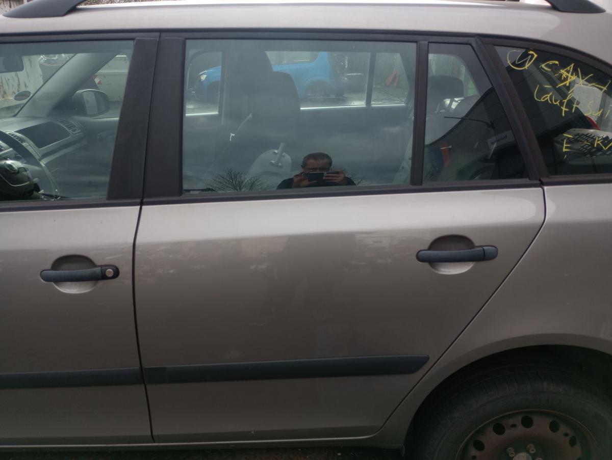 Skoda Fabia II Kombi original Tür hinten links Fahrer (Roh) F8H Beige Bj 2010