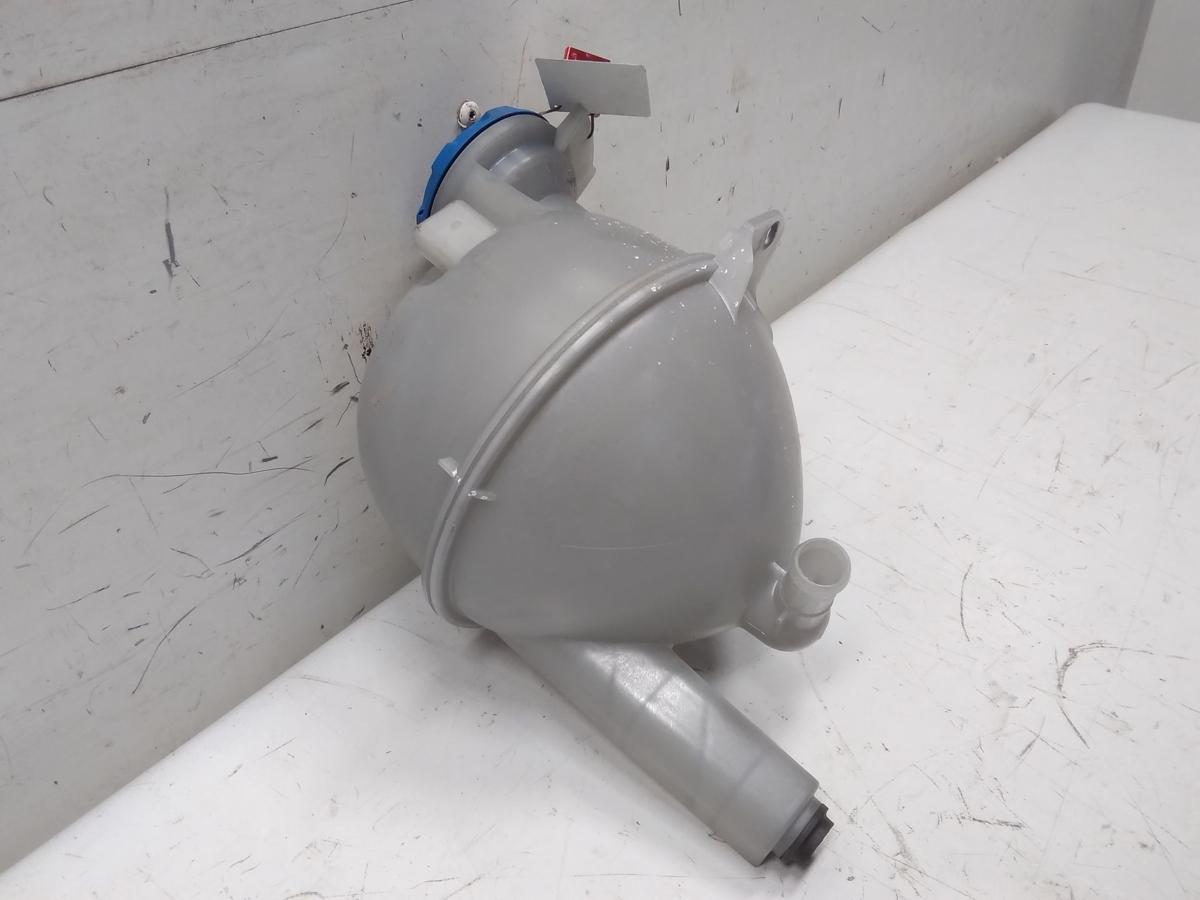 Porsche Macan 2 Turbo XAB 95C original Kühlmittelausgleichsbehälter Bj.2024