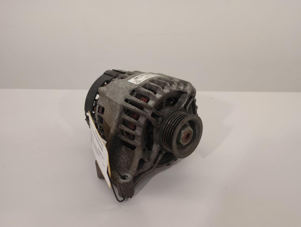 Fiat Punto 199 orig Lichtmaschine Generator 1.4 70kW Benzin 70A Bj 2009