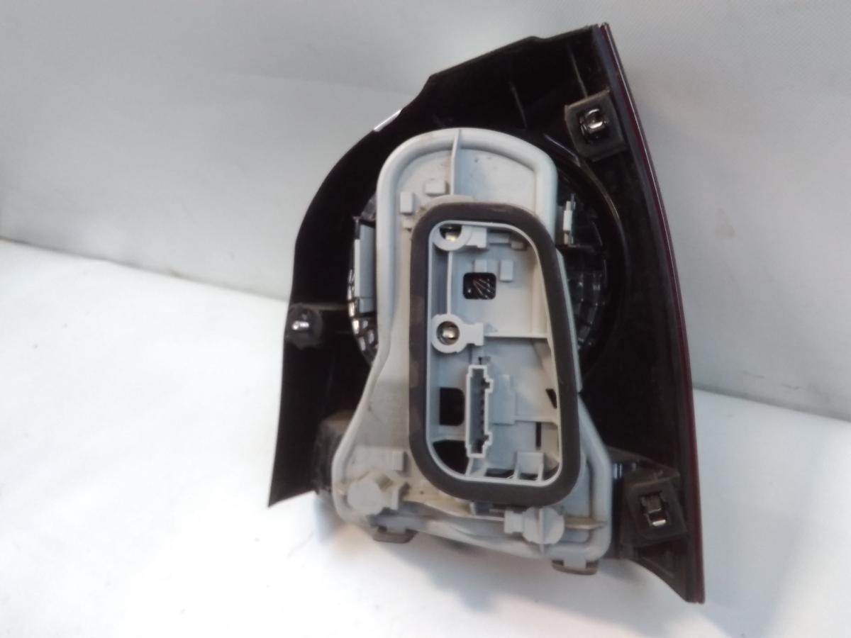 VW Polo 9N3 original R&uuml;ckleuchte Heckleuchte Schlussleuchte links 5t&uuml;rig BJ2006