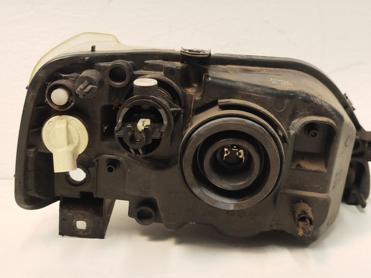 Dacia Logan LS0 Scheinwerfer Hauptscheinwerfer Frontscheinwerfer vorn links tr&uuml;b