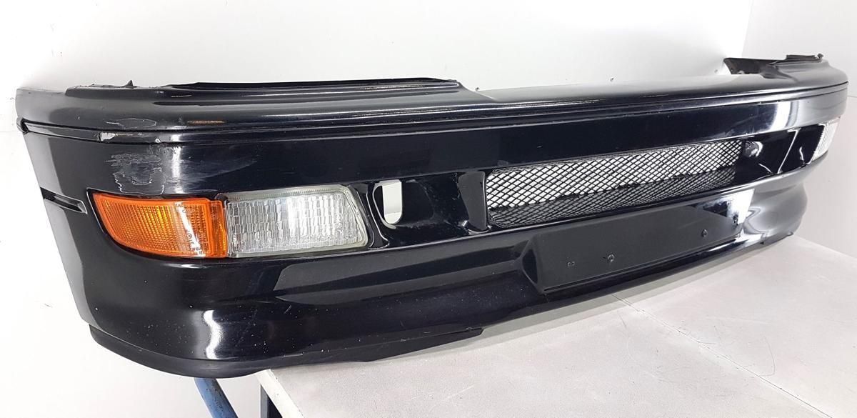 Ford Escort V Saphir Stoßstange Stoßfänger vorn in schwarz RS2000 Bj1991