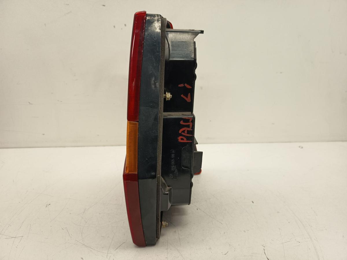 VW Passat Variant 32B Bj 1987 original R&uuml;ck-Heck-Schlussleuchte links