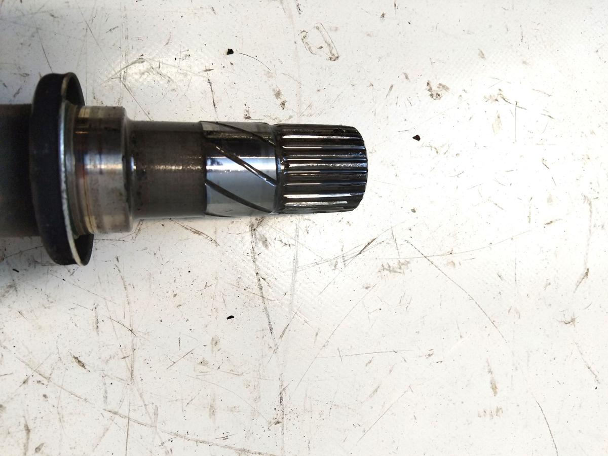 Nissan Qashqai J10 Antriebswelle Gelenkwelle vorn rechts 2.0 104kw Bj.2011