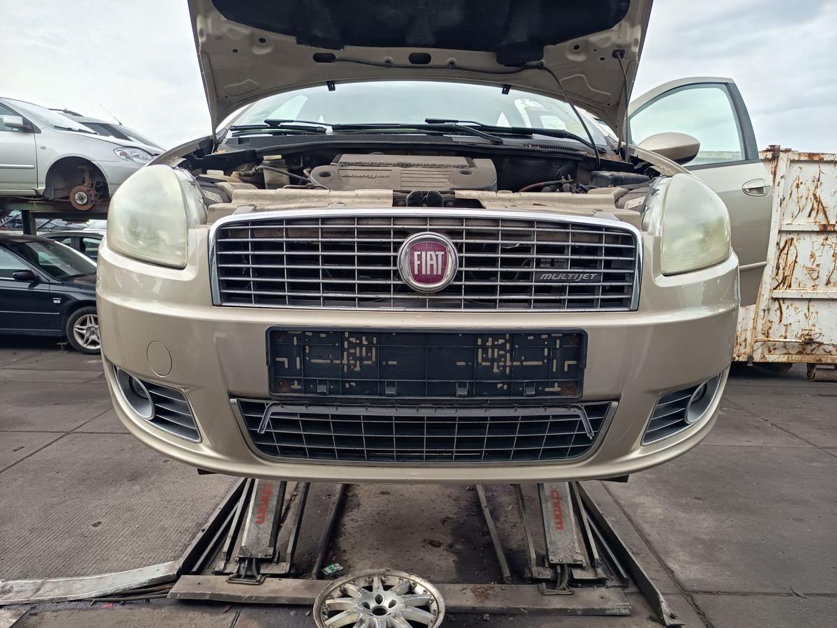 Fiat Linea original Stoßstange Fänger vorn/Front 261/A Elfenbein Bj 2008