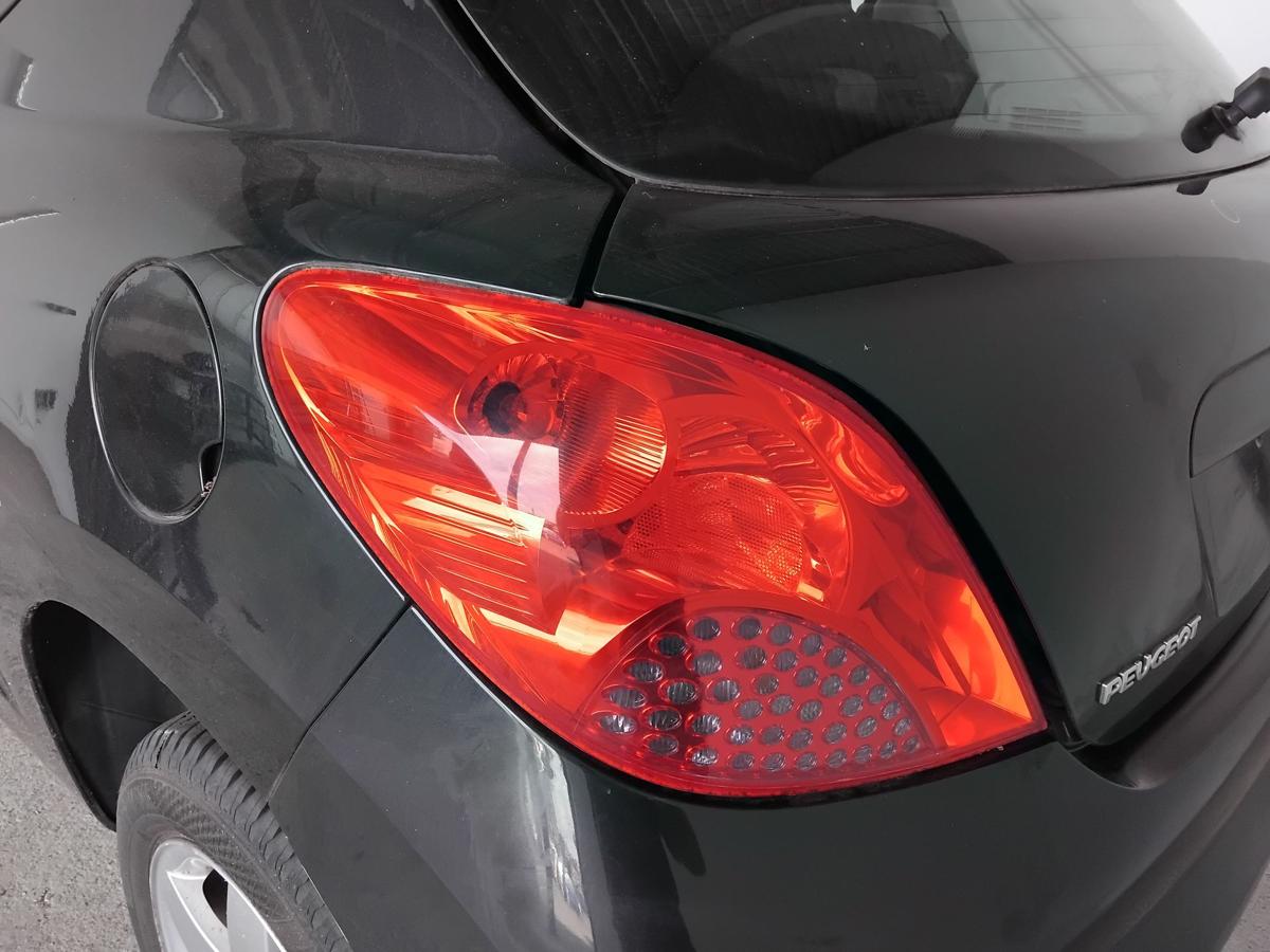 Peugeot 207 WA original Rückleuchte Schlussleuchte links Fließheck BJ2009
