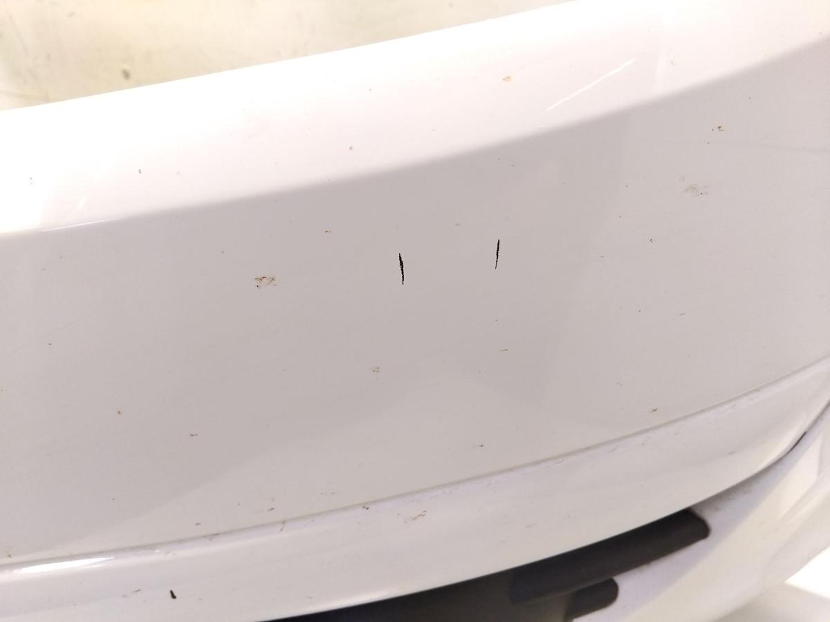 Opel Corsa D orig Sto&szlig;f&auml;nger Sto&szlig;stange vorn Z474 Casablancawei&szlig; BJ2010 m Grill
