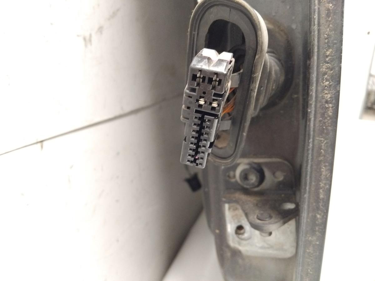 Seat Exeo ST 3R original T&uuml;r vorn links LC9Z Black Magic Metallic Rohbau BJ2011