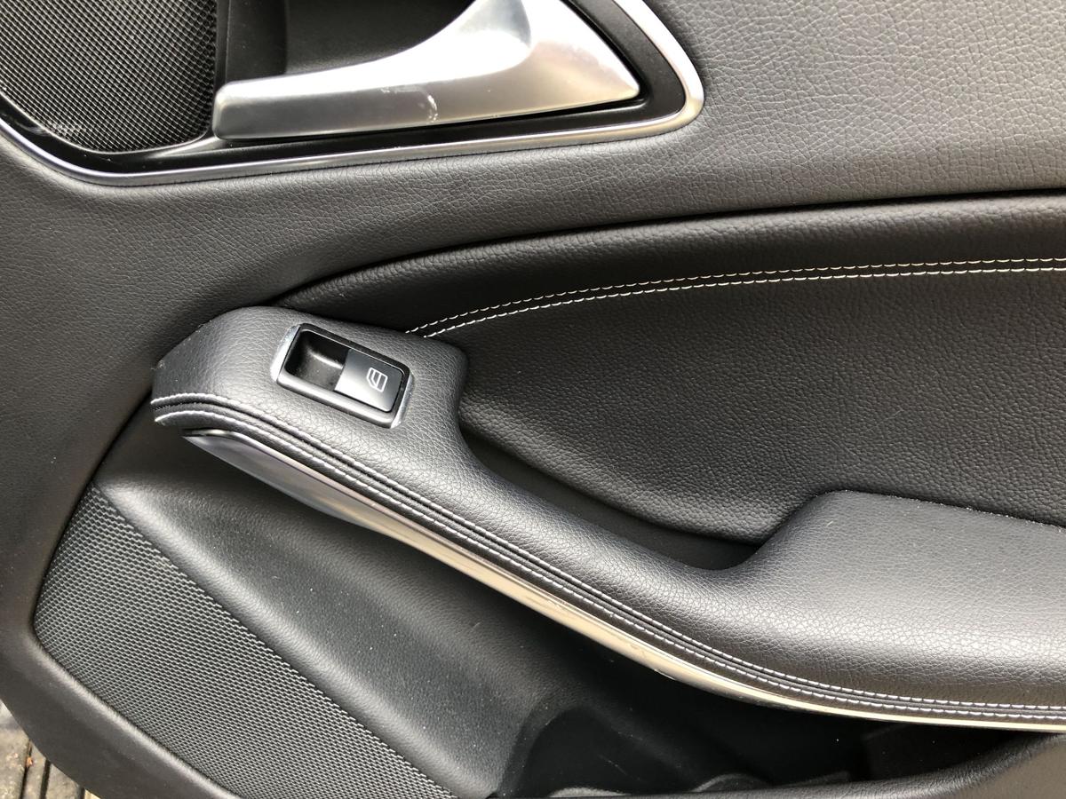 Mercedes CLA C117 bis 16 T&uuml;rverkleidung hinten rechts Fondt&uuml;r T&uuml;rpappe Coupe