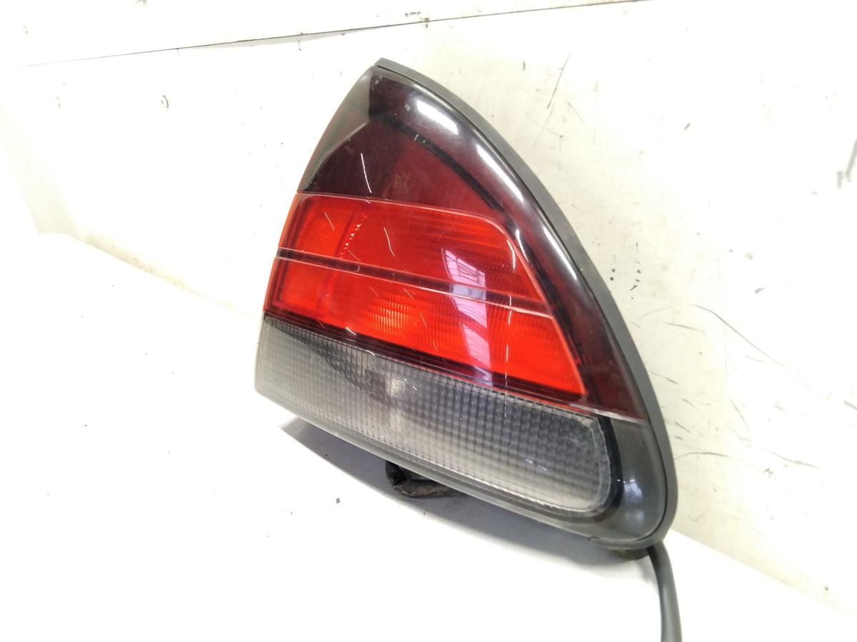 Toyota Corolla E10 original R&uuml;ckleuchte Schlussleuchte rechts Liftback Bj.1995