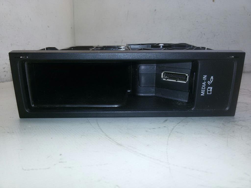 VW Tiguan 5N2 Media-Interface 5N0035342G mit Gehäuse 5N0035344F original BJ2013