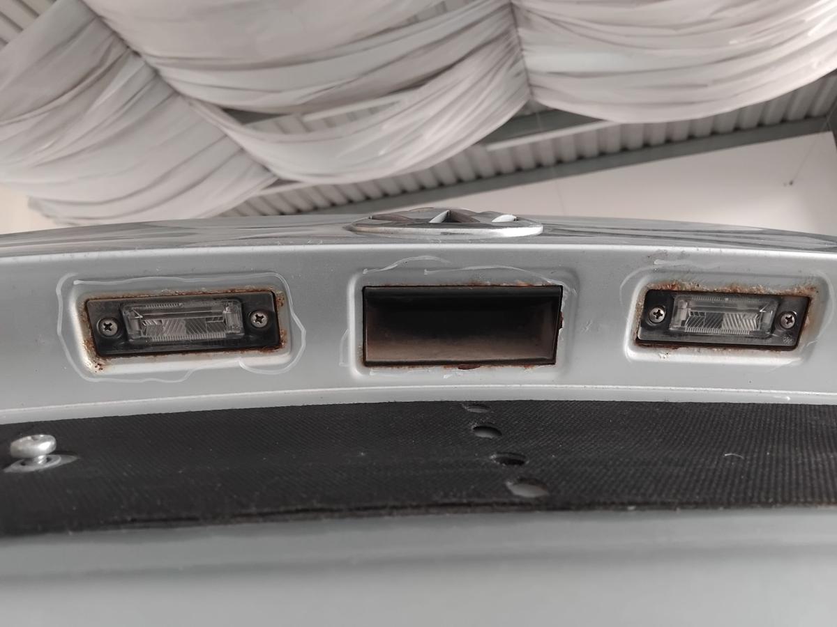VW Jetta 5 1K2 Heckklappe Kofferraumdeckel LA7W reflexsilber BJ2007 Anrostung