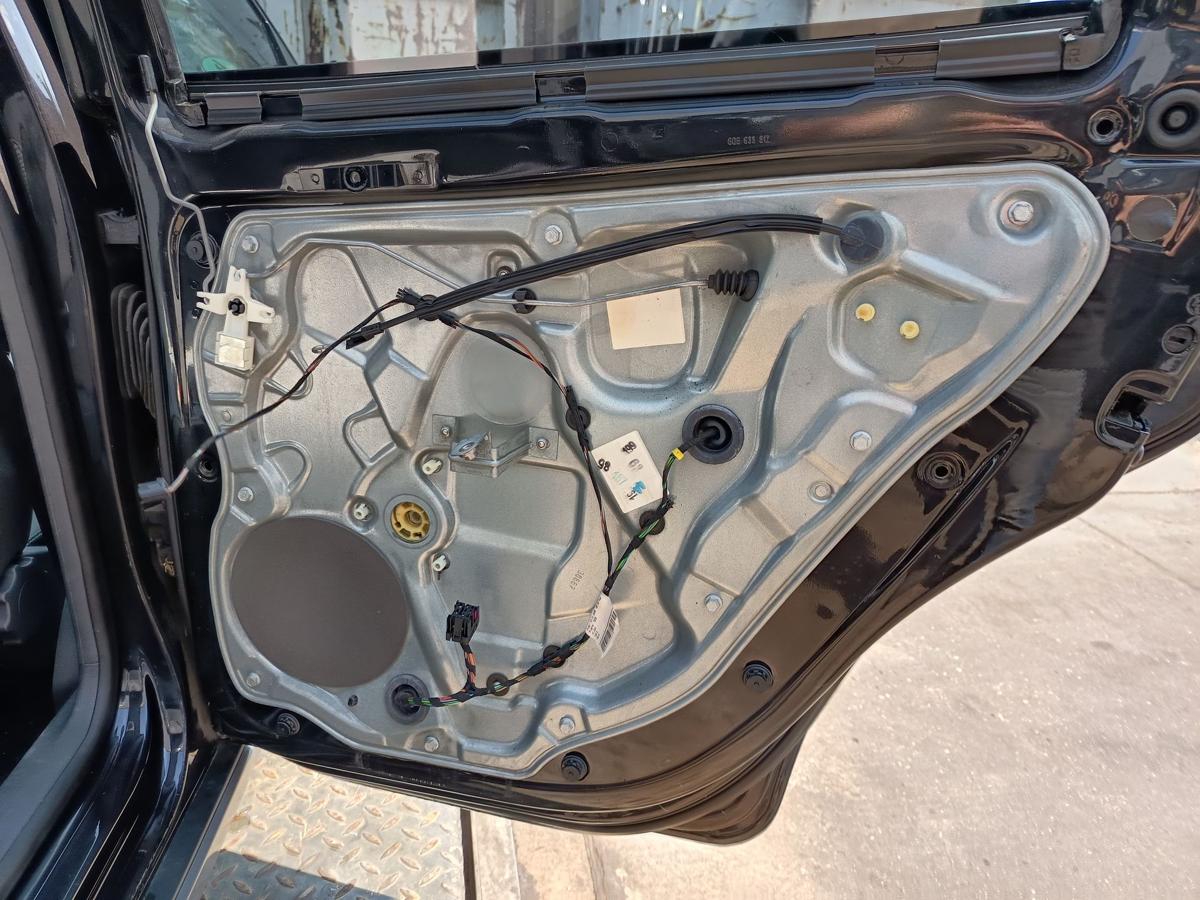 VW Polo Cross 9N3 orig elektrischer Fensterheber hinten rechts ohne Motor Bj 07