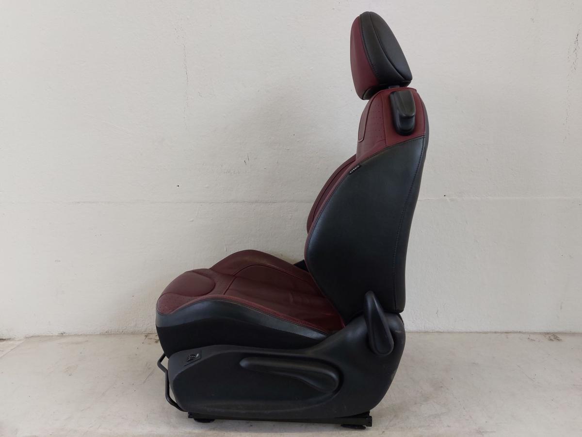 Citroen DS3 Sport Chic Sitz vorn links Fahrersitz Leder Ledersitz weinrot