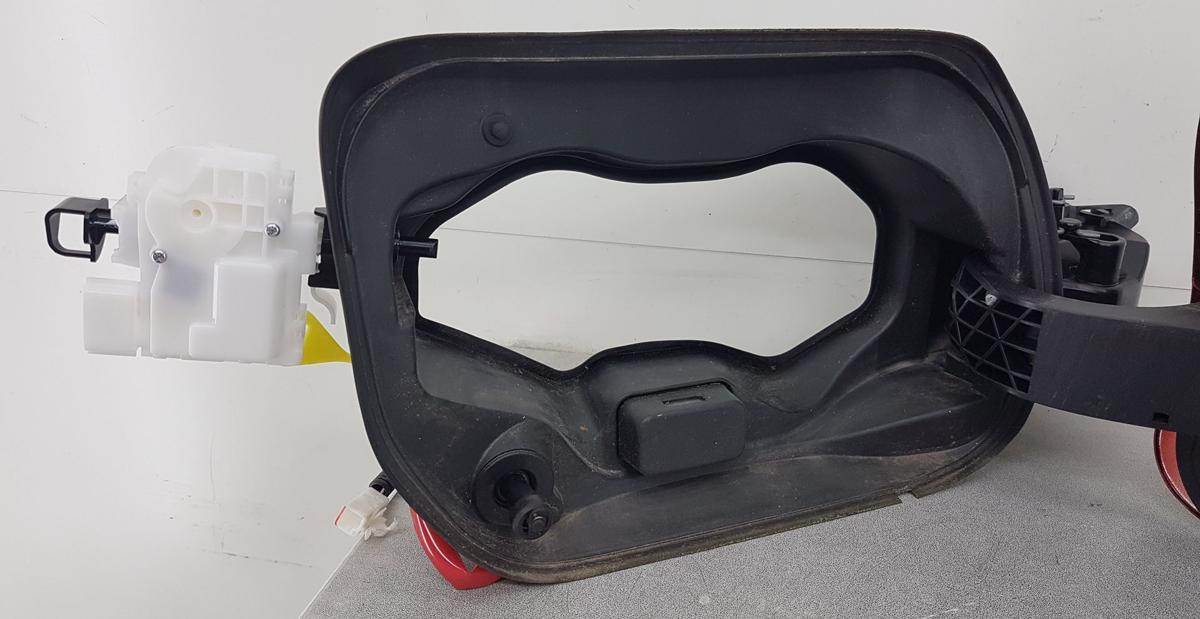 Mitsubishi Eclipse Cross Klappe Ladeanschluss Bj2023 Tankklappe 5970A0270