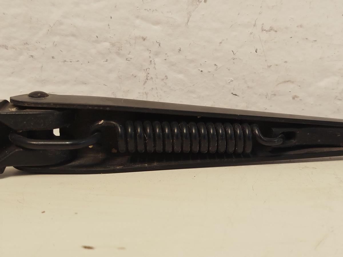 Audi A5 8T Coupe Wischerarm vorn rechts Scheibenwischerarm Beifahrerseite OEM