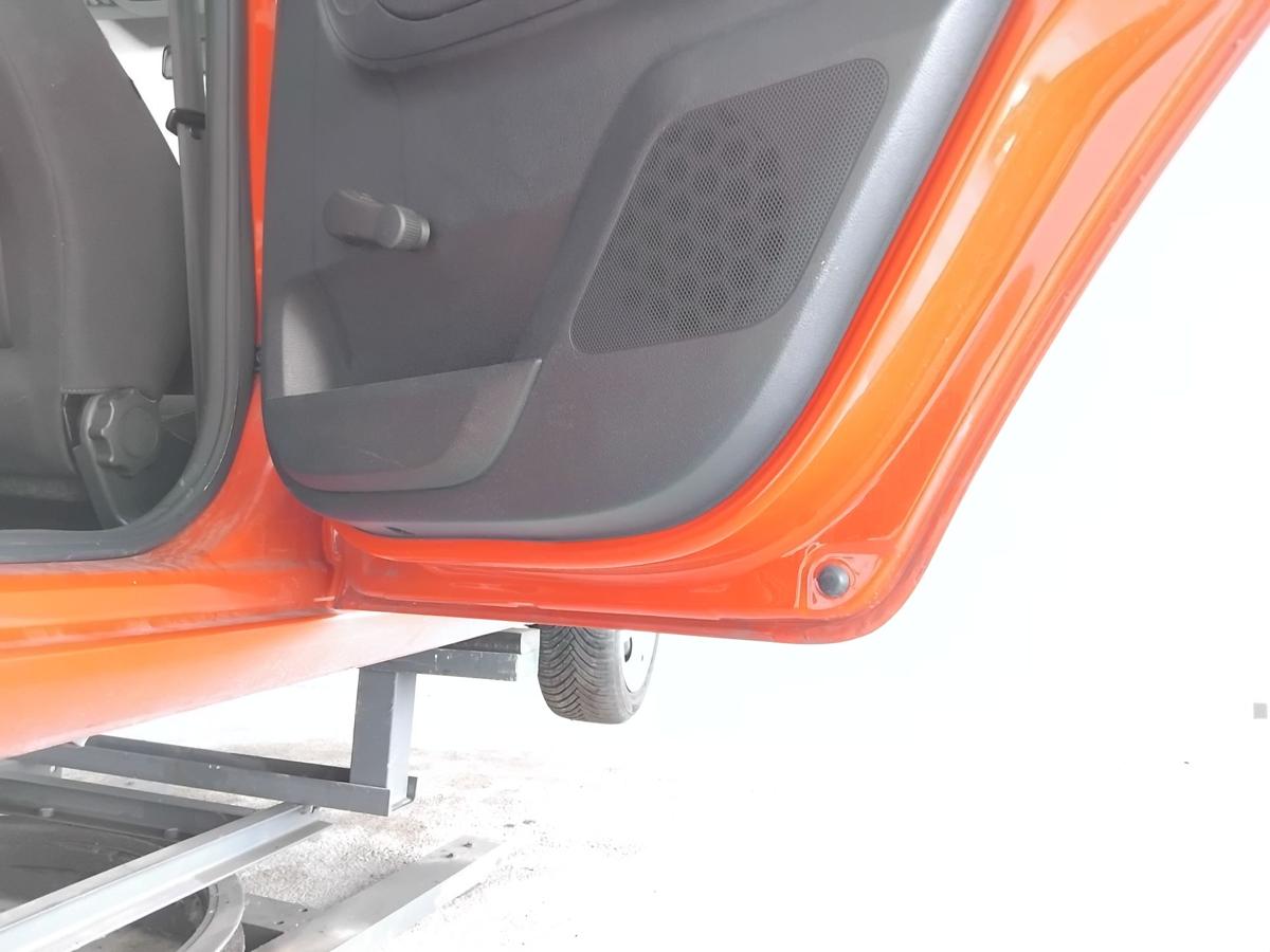 Skoda Fabia 2 5J Tür hinten rechts corridarot 8151 5-türig Fließheck BJ2009 Skoda Fabia 2 5J Tür hinten rechts corridarot 8151 5-türig Fließheck BJ2009