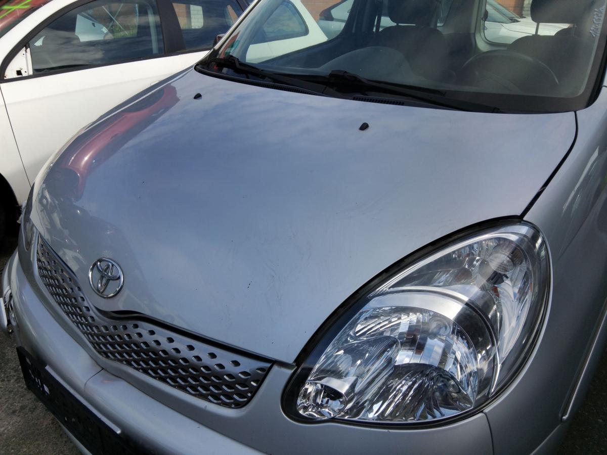 Toyota Yaris Verso original Motorhaube silber 1E7 BJ2004