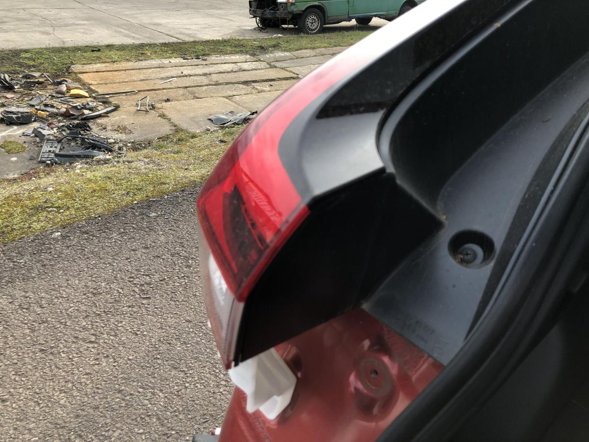 Mitsubishi Eclipse Cross GK0 ab21 Rückleuchte links Außenteil Rücklicht Leuchte