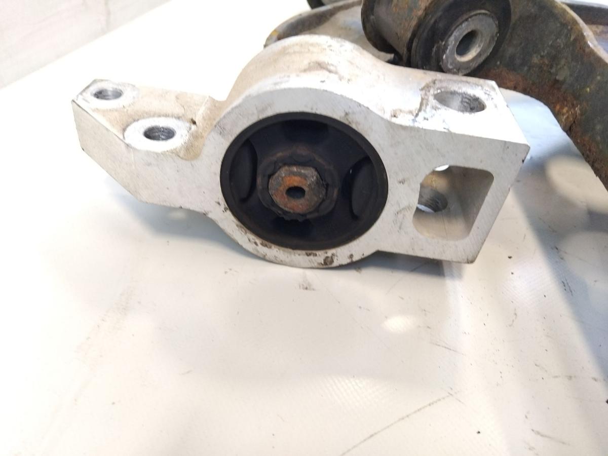 VW Golf 5 Variant original Satz Querlenker Vorderachse rechts und links Bj.2008