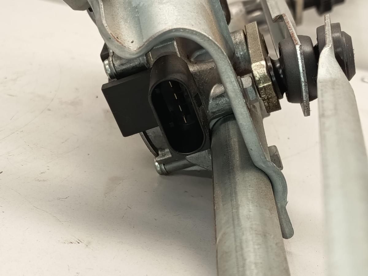 BMW 116I original Wischermotor mit Gest&auml;nge vorn Frontscheibe Baujahr 2005