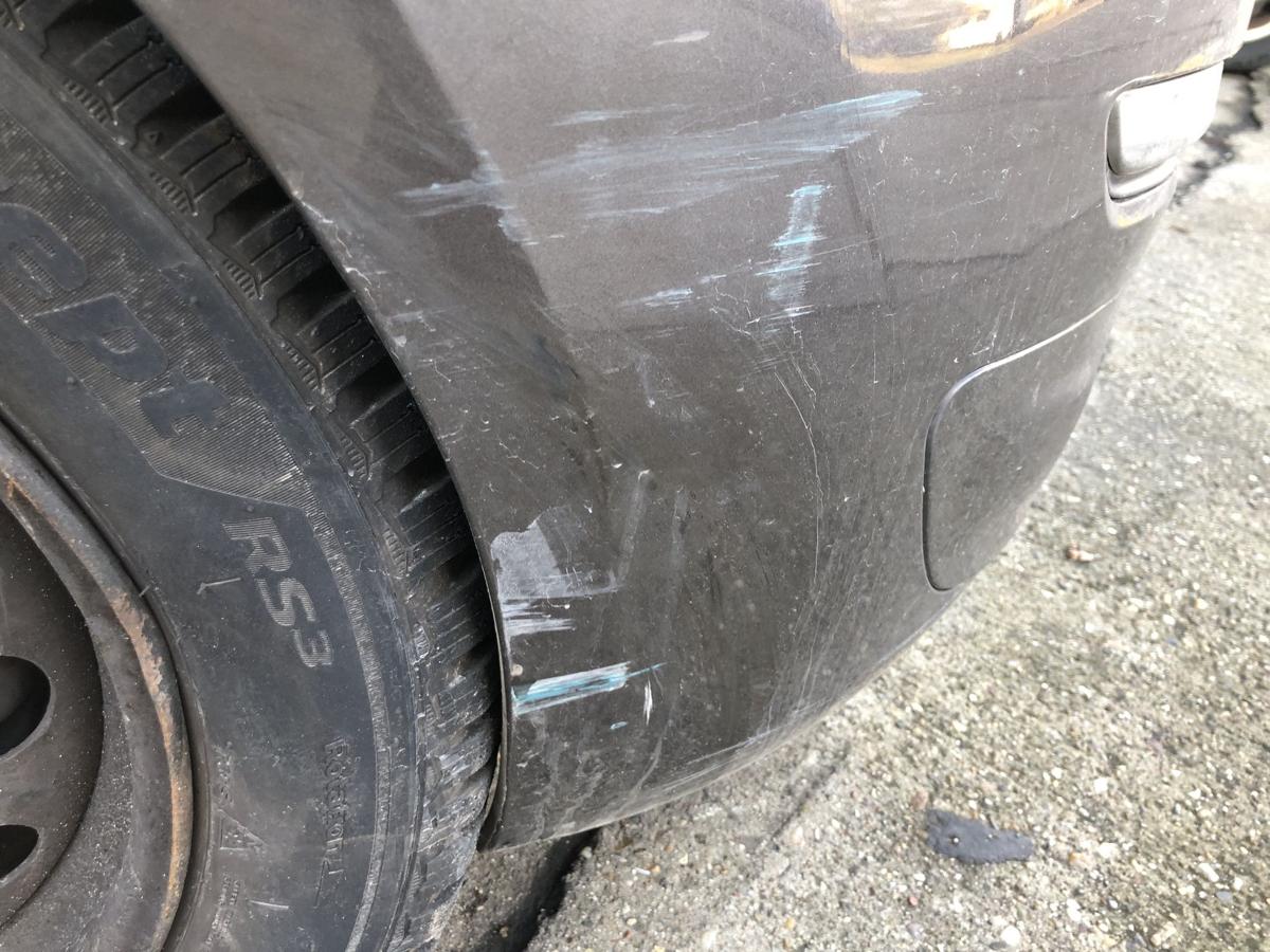 Peugeot 308 SW T9 Sto&szlig;f&auml;nger vorn NSW PDC TFL Moka grau Stossstange SCHADEN