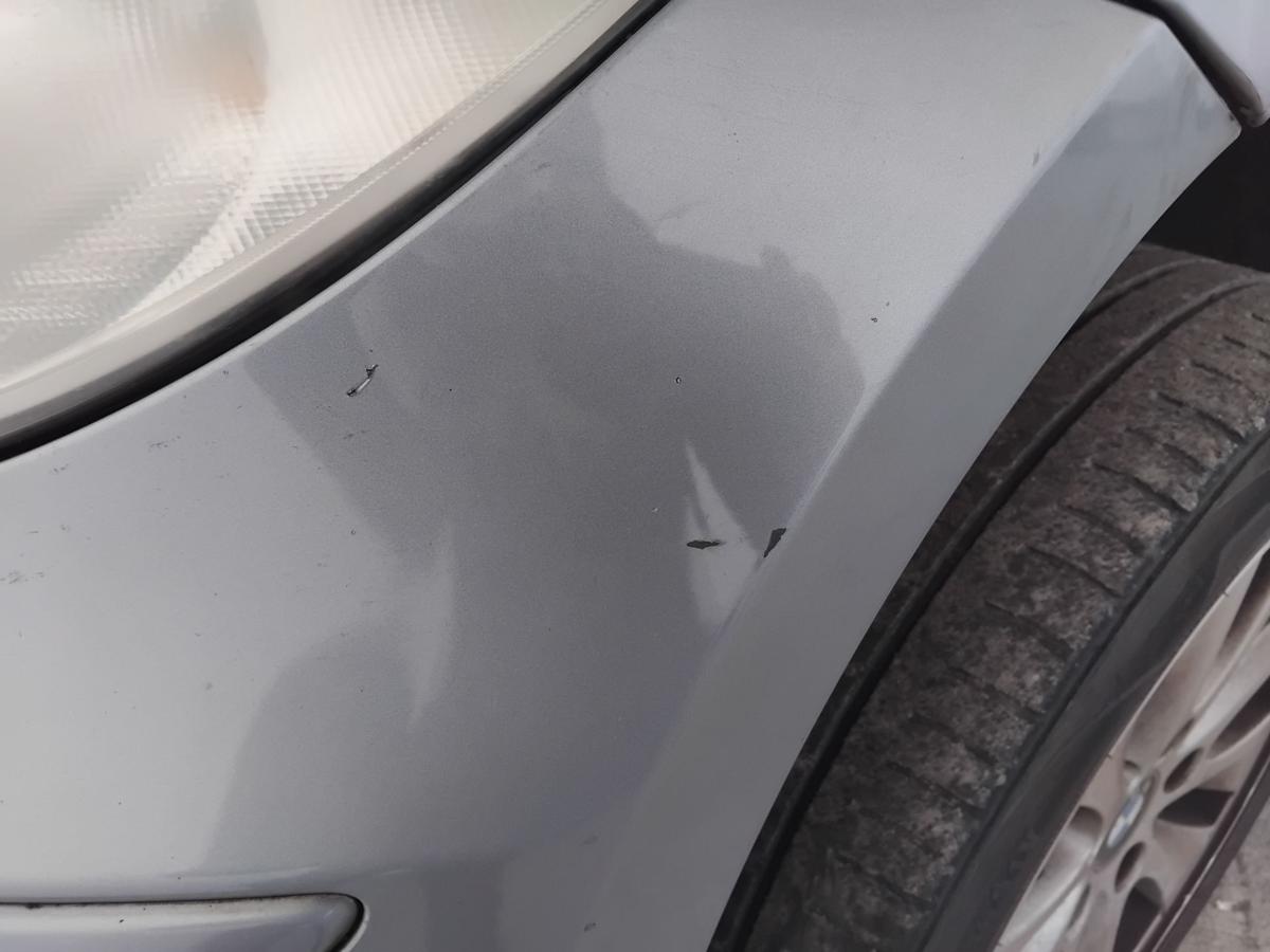 BMW 1er E81 E87 original Stoßstange Stoßfänger vorn BJ2006 A18 Quarzblau