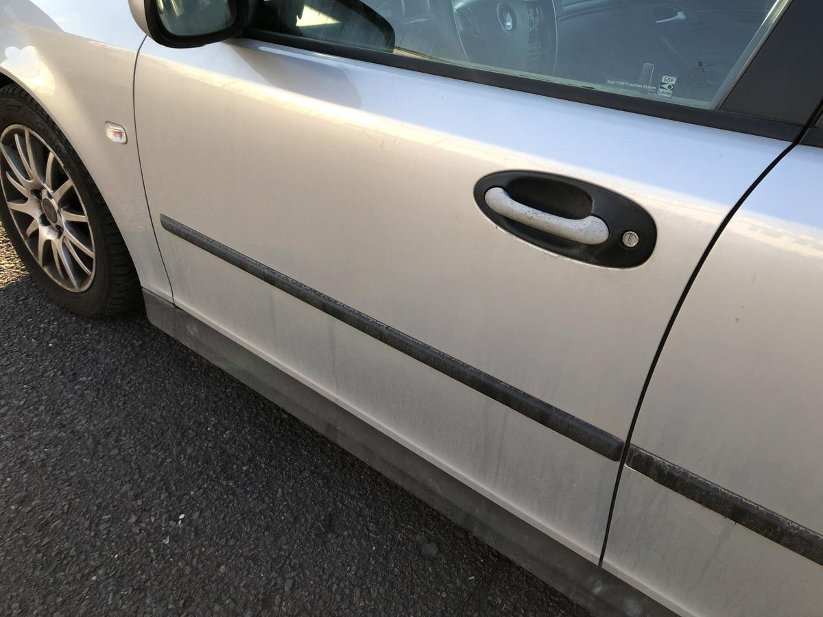 Saab 9-3 Typ YS3F T&uuml;r vorne links Fahrert&uuml;r Autot&uuml;r Rohbau silber