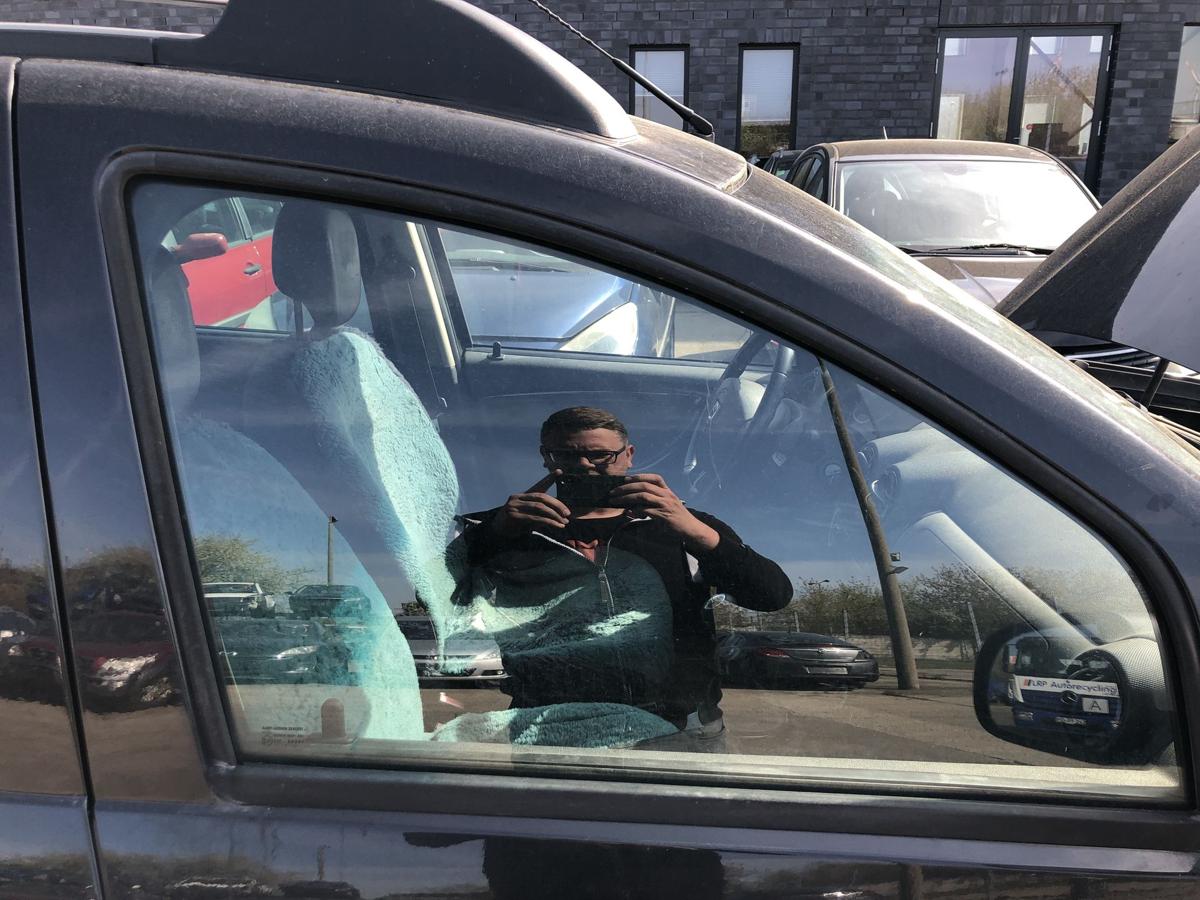 Dacia Duster 1 Typ HS T&uuml;rscheibe vorn rechts Seitenscheibe Scheibe Beifahrer