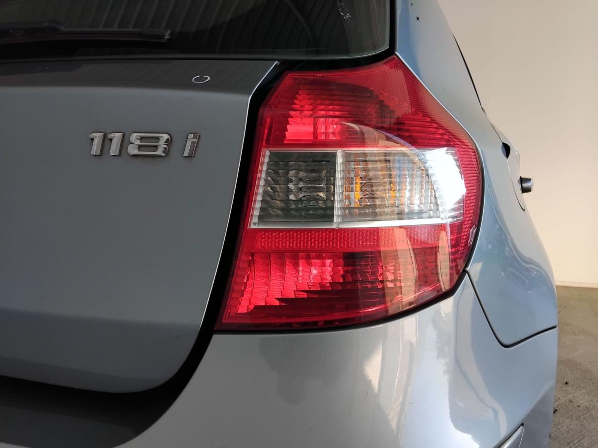 BMW 1er E81 E87 original Rückleuchte Schlussleuchte rechts BJ2006