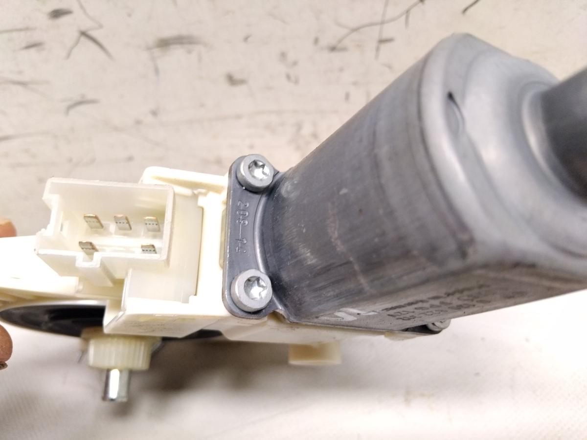 Mercedes Benz Vito 447 original Fensterhebermotor vorn links Bj.2014