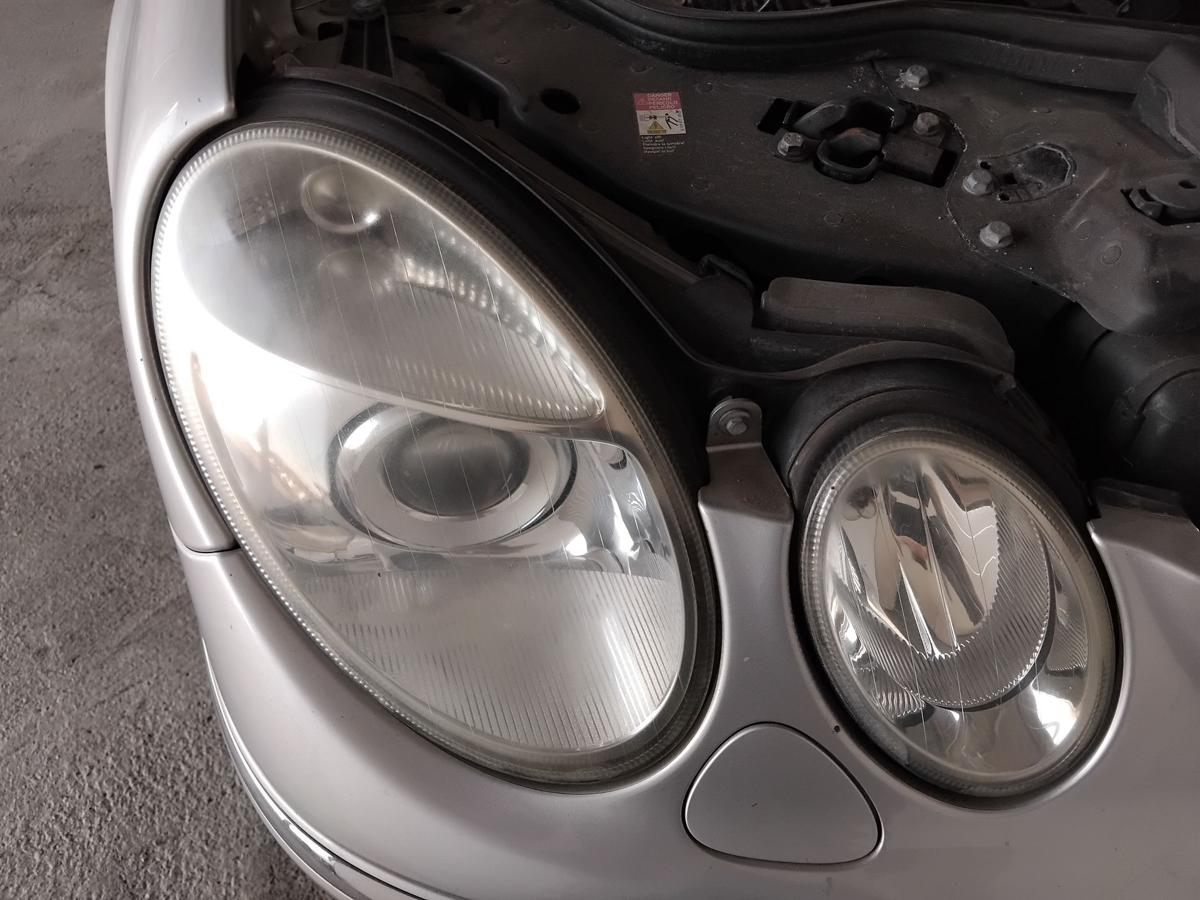 Mercedes E-Klasse W211 original Bi-Xenon Scheinwerfer rechts vergilbt BJ2004