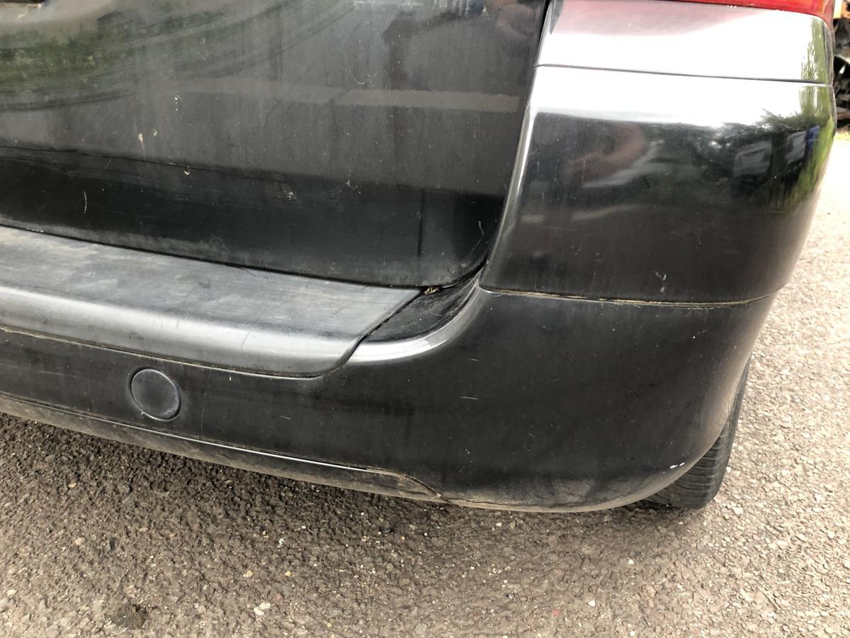 Peugeot 307 SW 3E 3H Sto&szlig;f&auml;nger hinten Hecksch&uuml;rze Kombi ohne PDC EXL schwarz