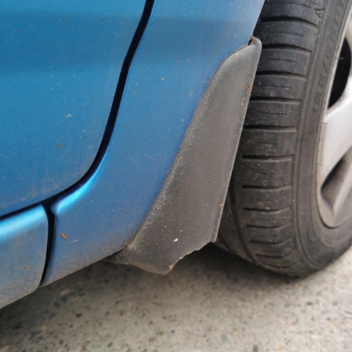 Toyota Corolla ZZE12 Kotflügel Fender Seitenwand vorn rechts 8P1 Blue met England