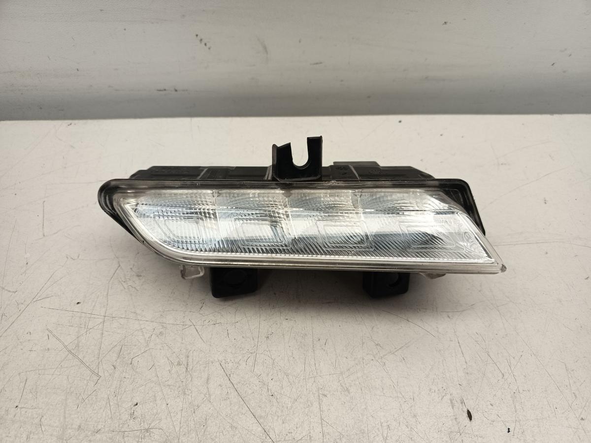 Renault Captur original Tagfahrlicht rechts LED 266000411R Baujahr 2016