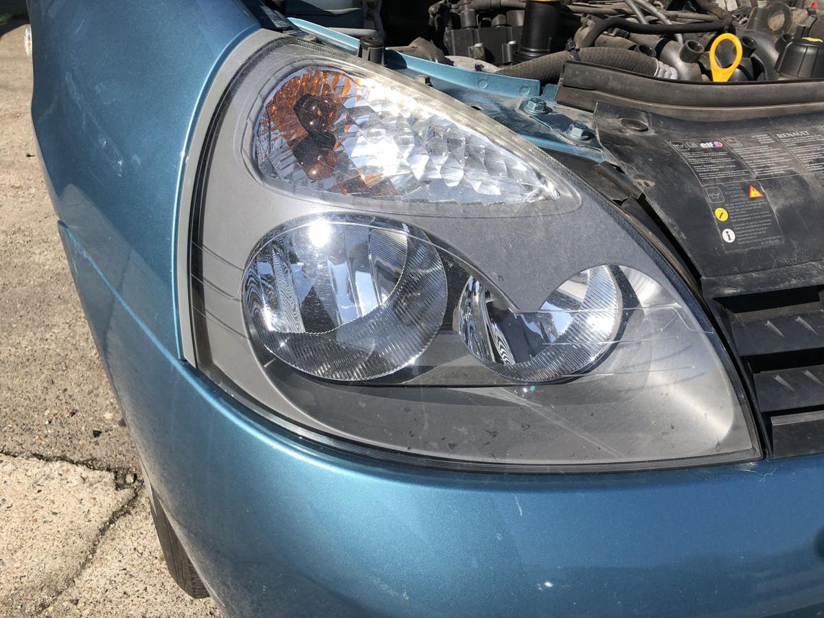 Renault Clio II 2 Campus Scheinwerfer rechts Frontscheinwerfer Halogen Kratzer