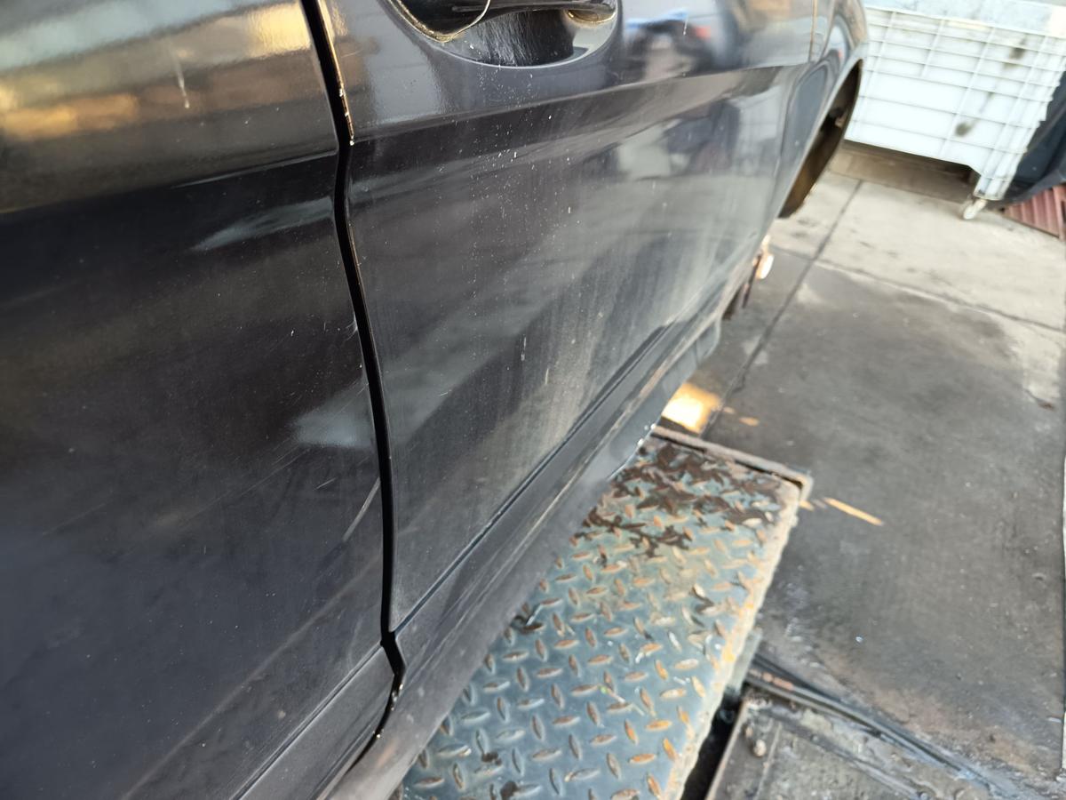 Mercedes W245 Mopf orig T&uuml;r vorn rechts Beifahrer schwarz &uuml;berlackiert Bj 2011