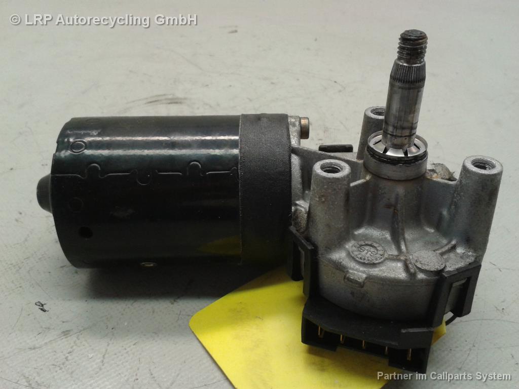 Volvo V40 original Wischermotor vorn 0390241170 BOSCH BJ2000