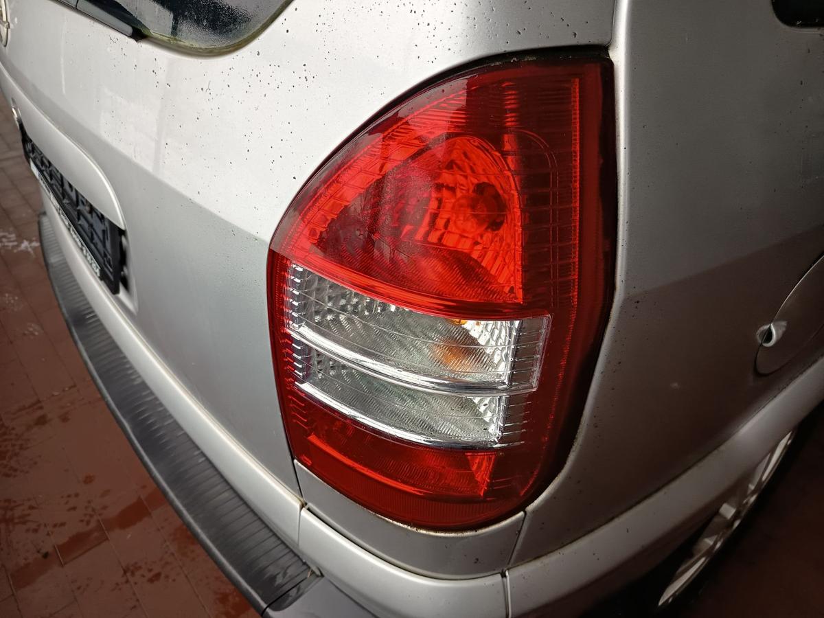 Opel Zafira A original R&uuml;ckleuchte rechts Hinten Bj 2005 Faceflit ab 2003