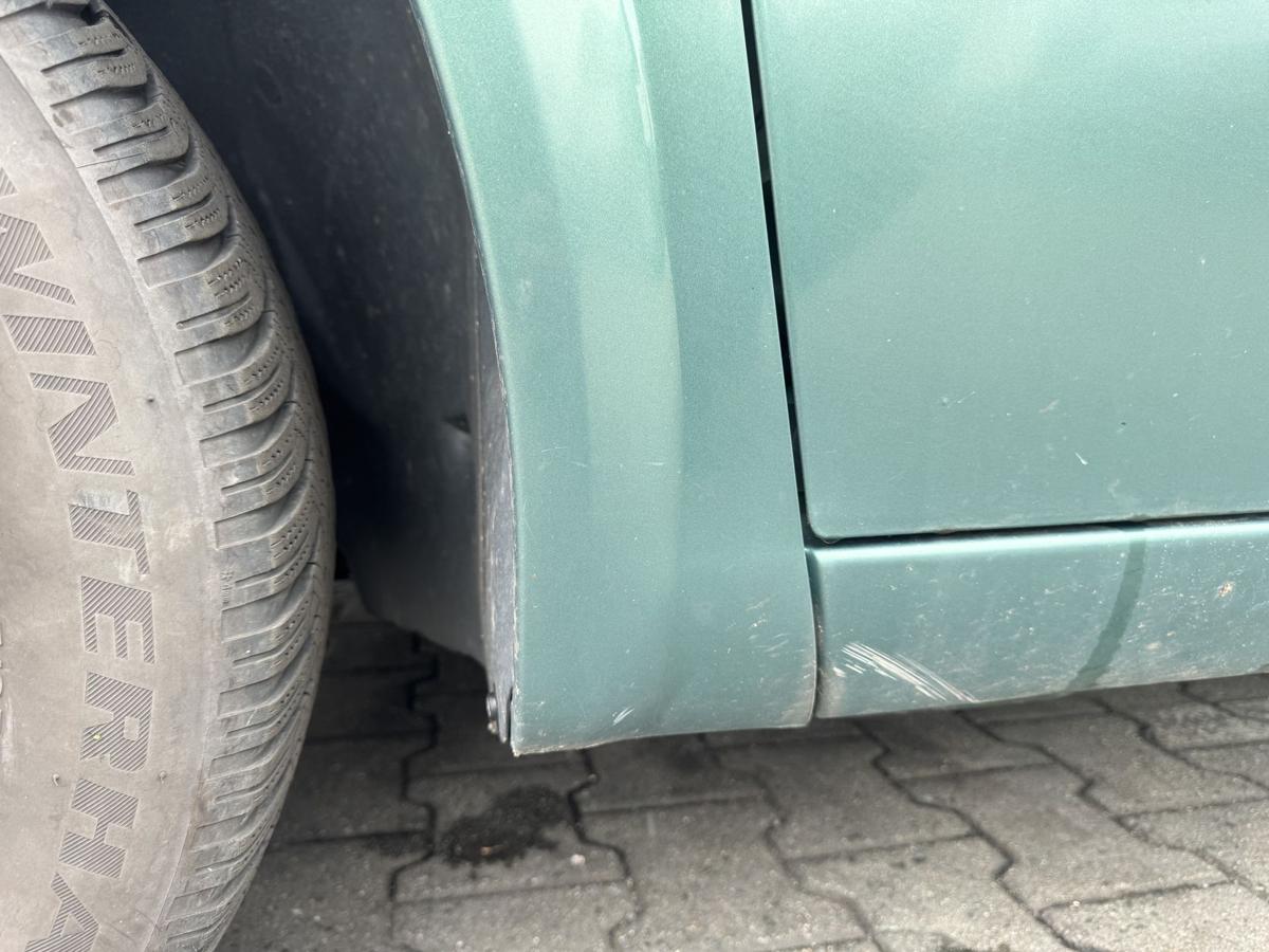 Renault Megane Bj.2004 original Kotfl&uuml;gel vorn links D96 Vert Giverny Metallic Bj.2004