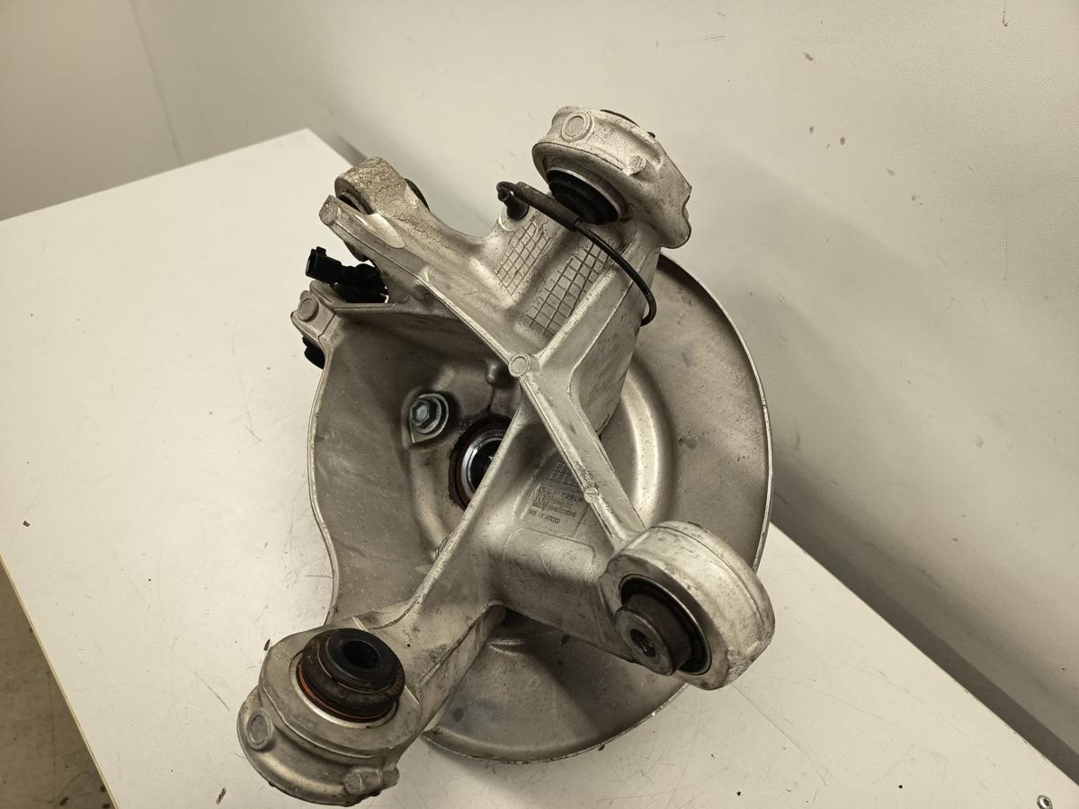 Tesla Model Y original Achsschenkel hinten links 218841120C Baujahr 2025