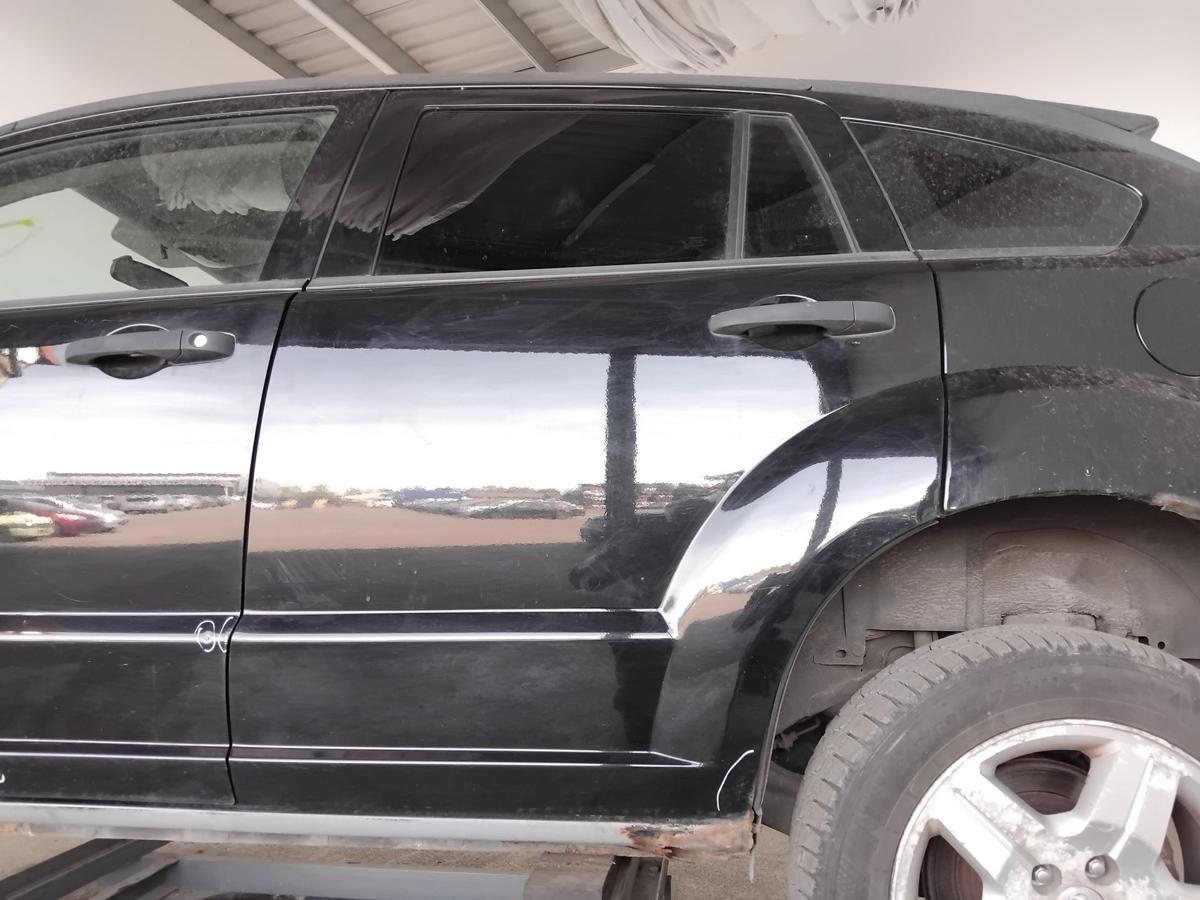 Dodge Caliber T&uuml;r hinten links schwarzmetallic BJ2008 Anrostung