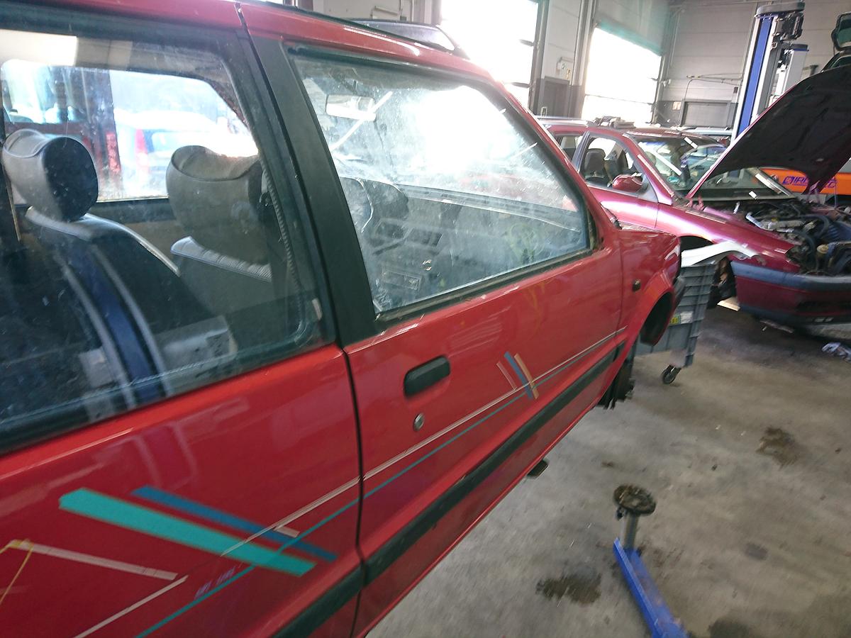 Nissan Micra K10 orig Tür VR Beifahrertür 526 Superred Bj 1991