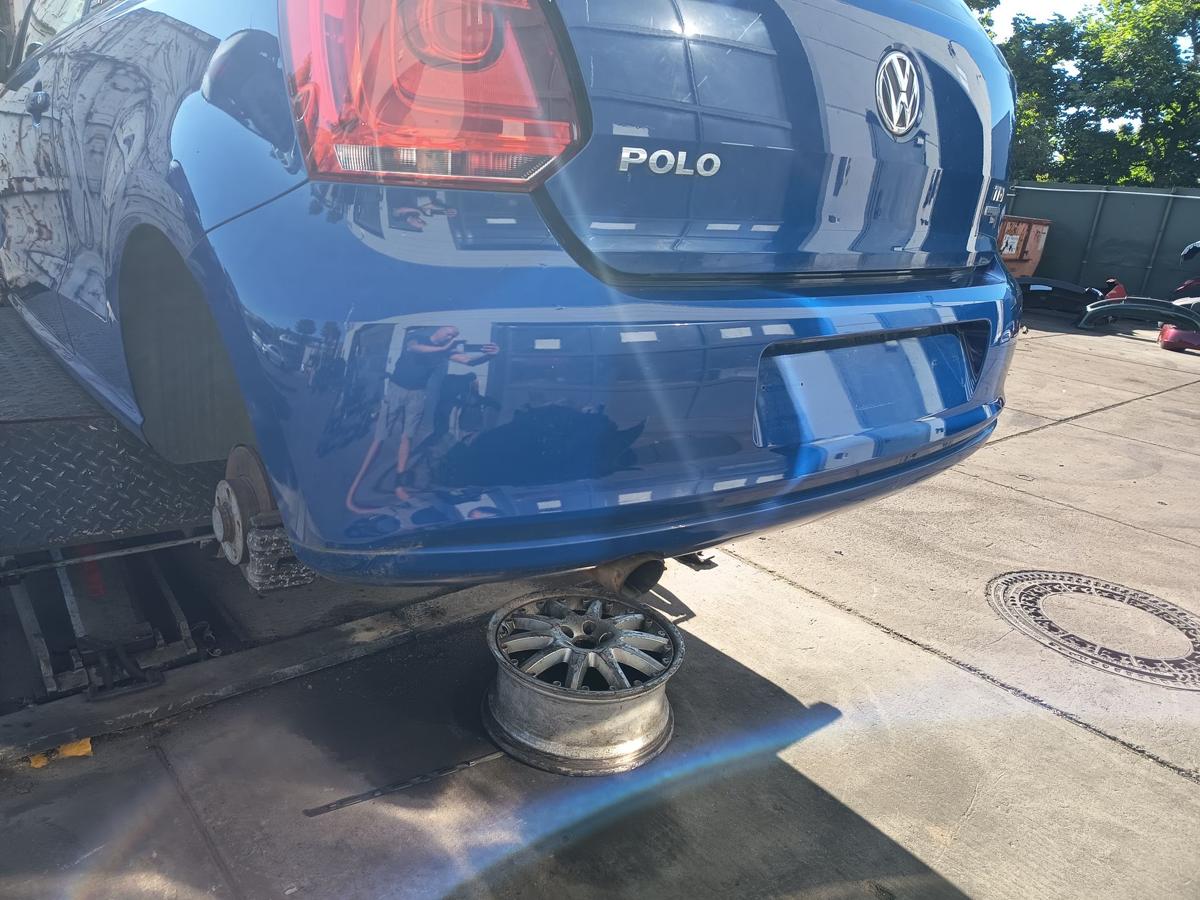 VW Polo 6R orig Stoßstange hinten Stoßfänger Heck LD5E Blau Bj 2011